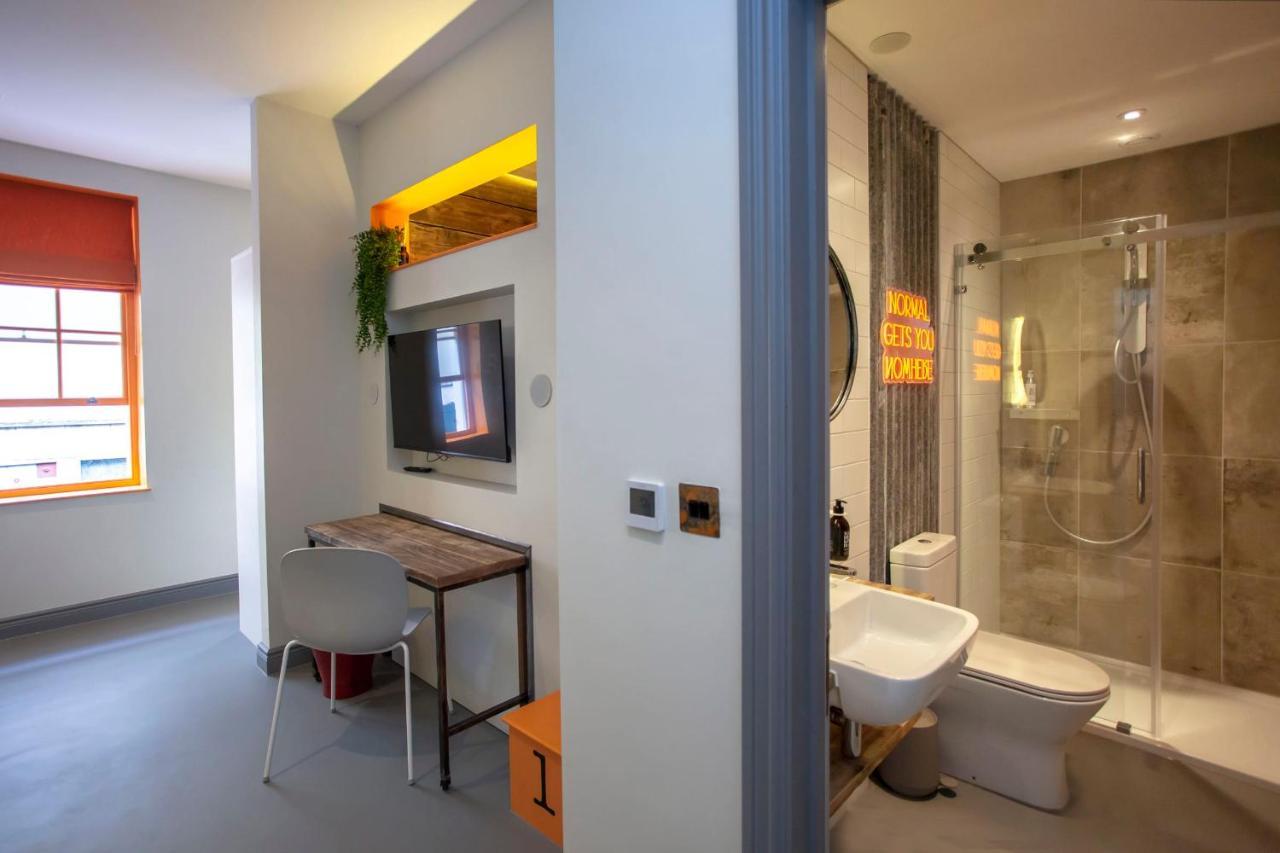 Higgihaus Apartment 3 Clare Street Aparthotel Central Location Бристоль Экстерьер фото